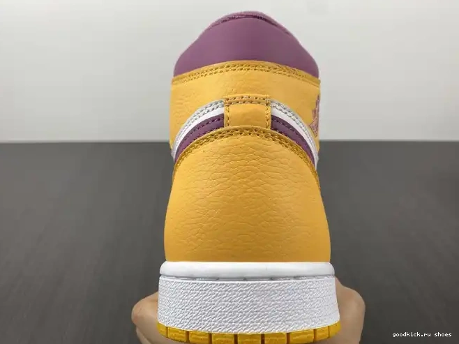 Brotherhood 555088-706 Air Jordan OG 1 High 0517